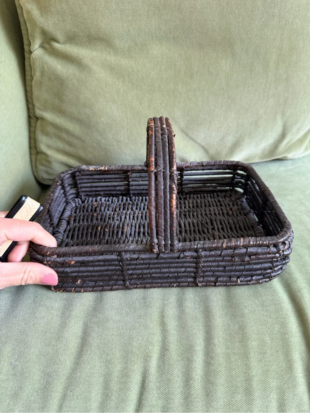 🗽West Elm Dark Brown Woven Handle Basket